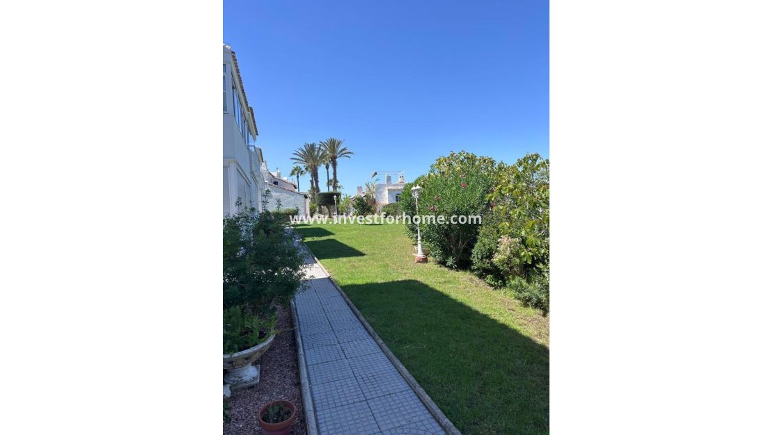Sale - Apartment - Orihuela Costa - Villamartín