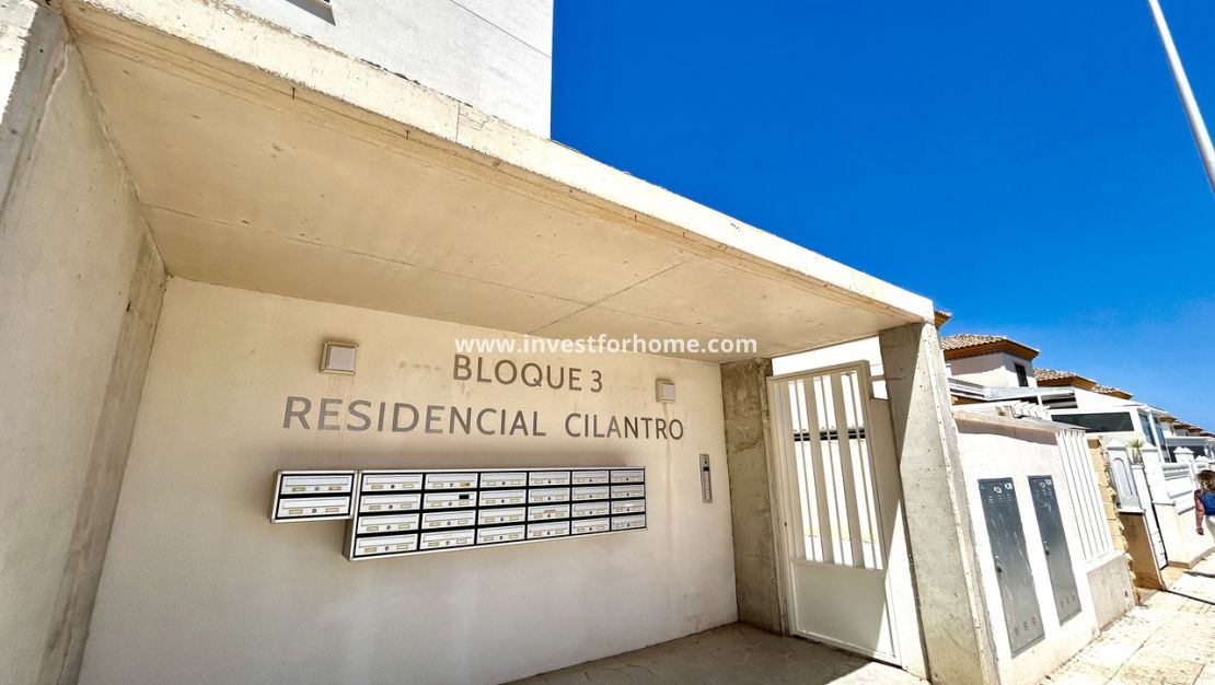 Sale - Apartment - Orihuela Costa - Villamartín