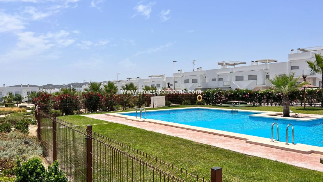 Sale - Apartment - Orihuela Costa - Vistabella Golf
