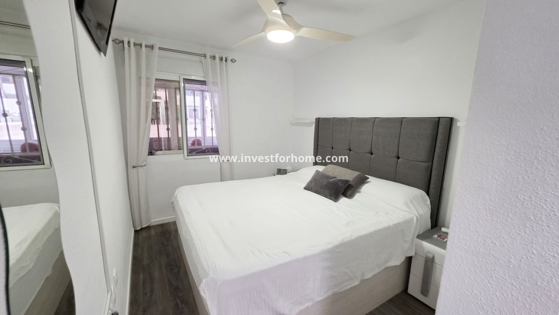 Sale - Apartment - Orihuela Costa - Vistabella Golf