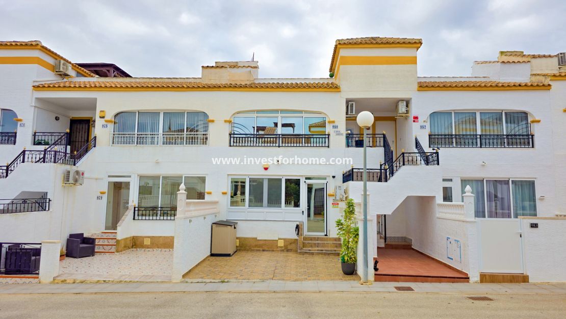 Sale - Apartment - Orihuela Costa - Vistabella Golf