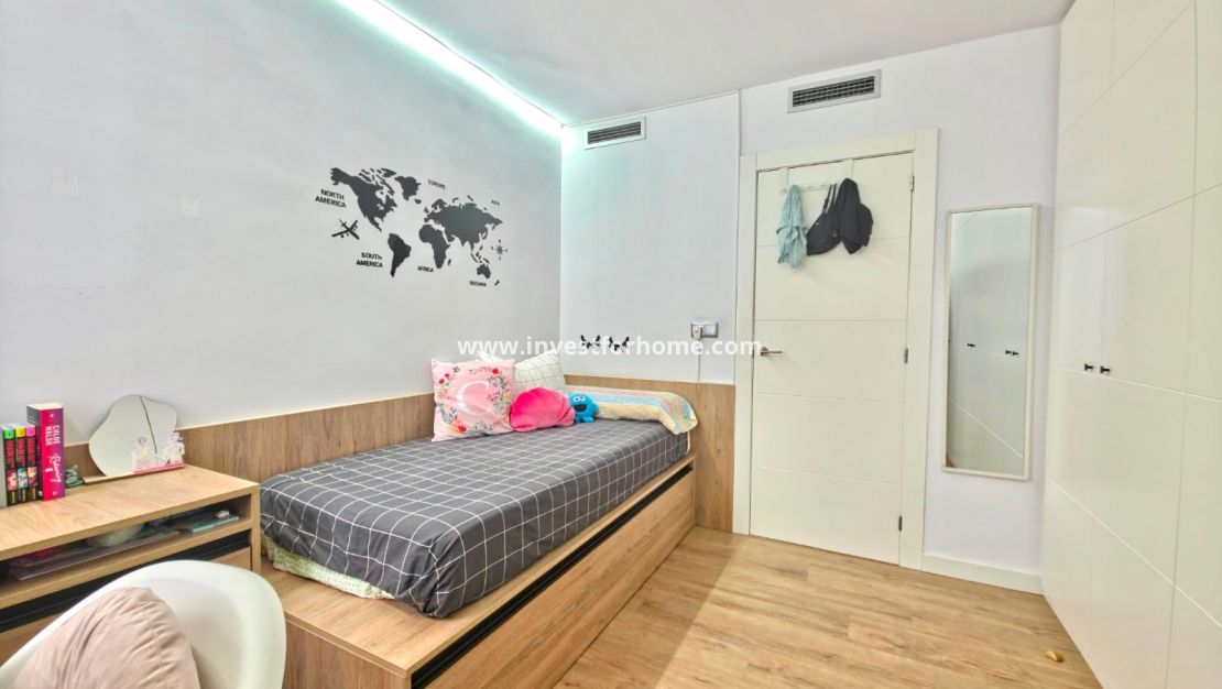 Sale - Apartment - Pilar de la Horadada