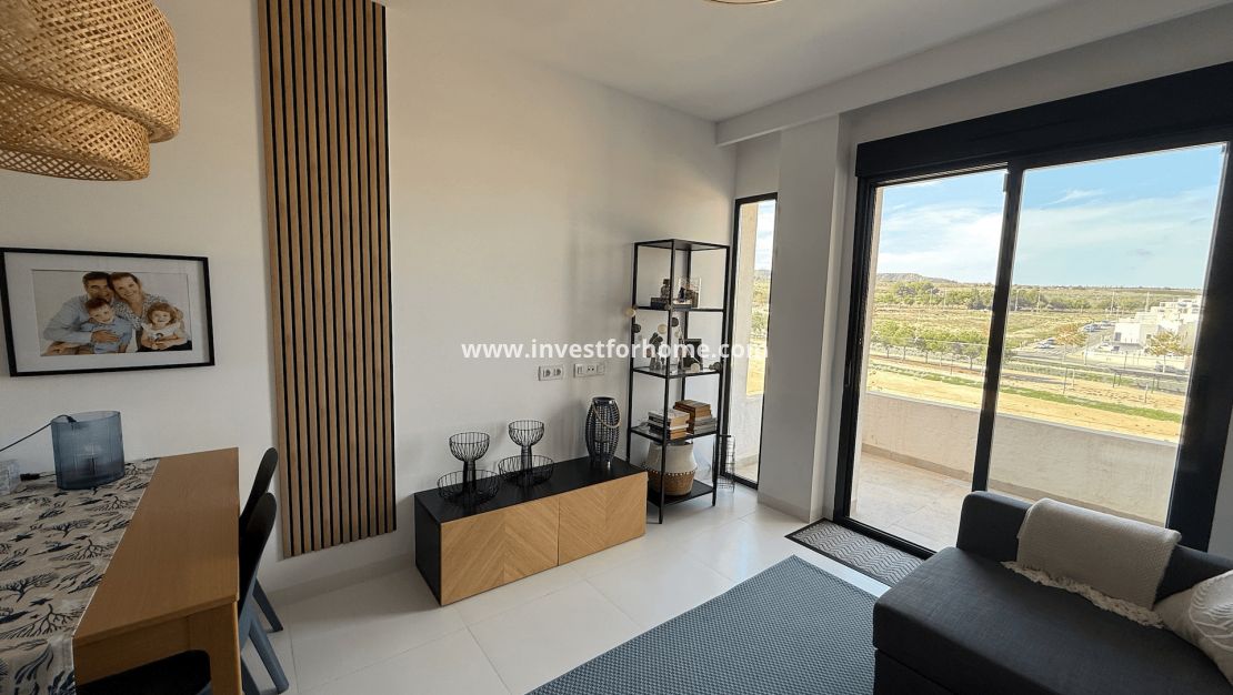 Sale - Apartment - San Miguel de Salinas - Inland