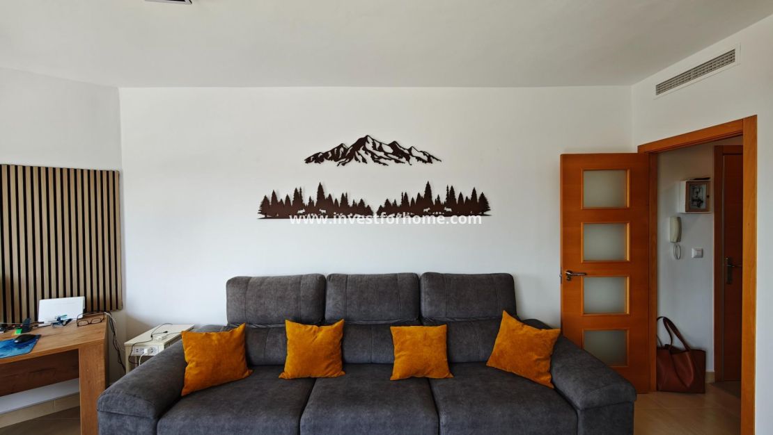 Sale - Apartment - San Miguel de Salinas