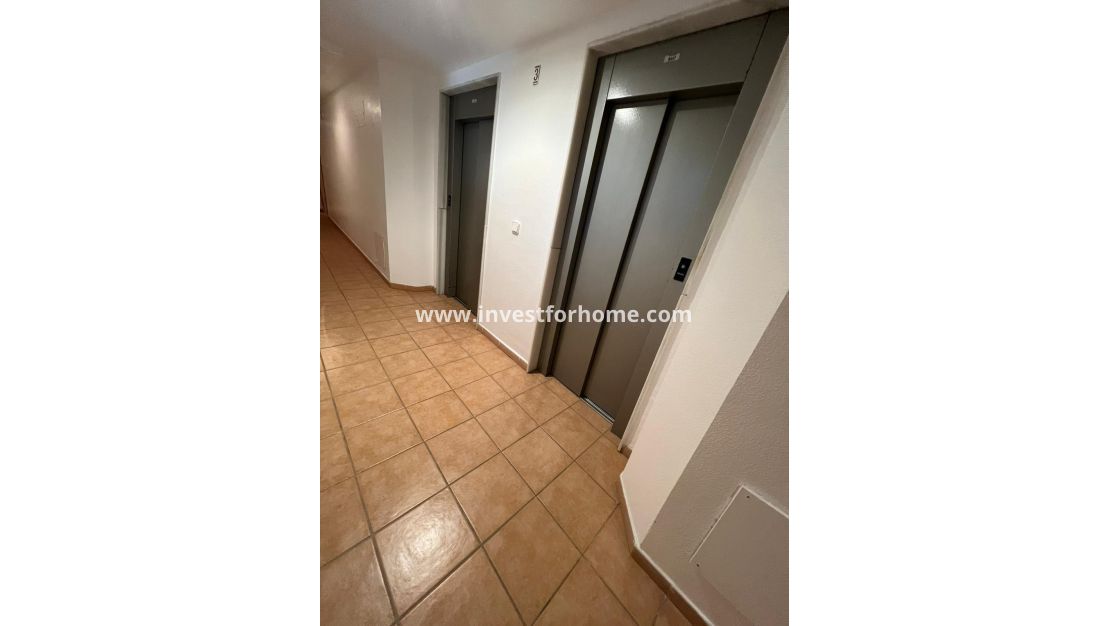 Sale - Apartment - Torrevieja - aguas nuevas