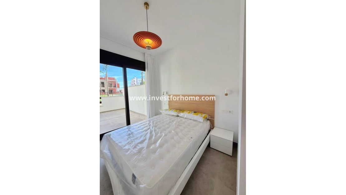 Sale - Apartment - Torrevieja - aguas nuevas
