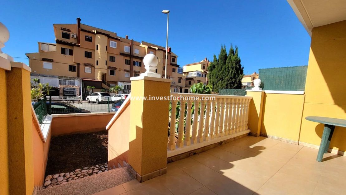Sale - Apartment - Torrevieja - aguas nuevas