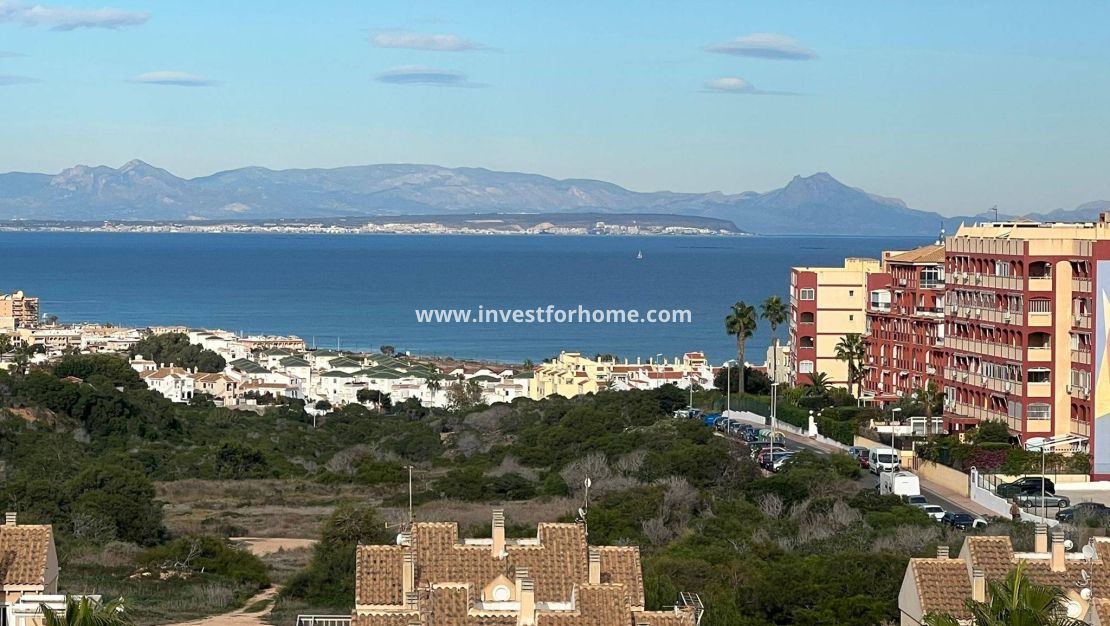 Sale - Apartment - Torrevieja - aguas nuevas