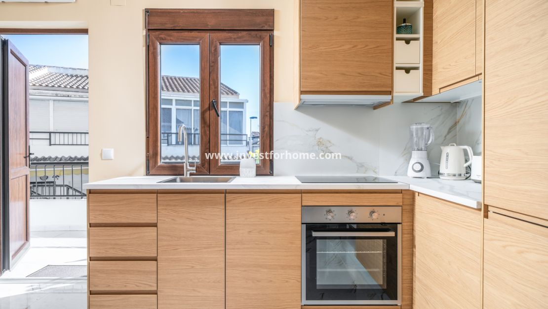 Sale - Apartment - Torrevieja - aguas nuevas