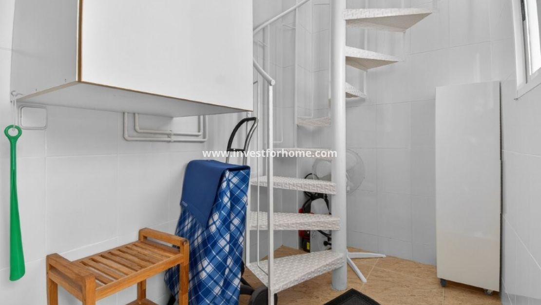 Sale - Apartment - Torrevieja - Calas Blancas