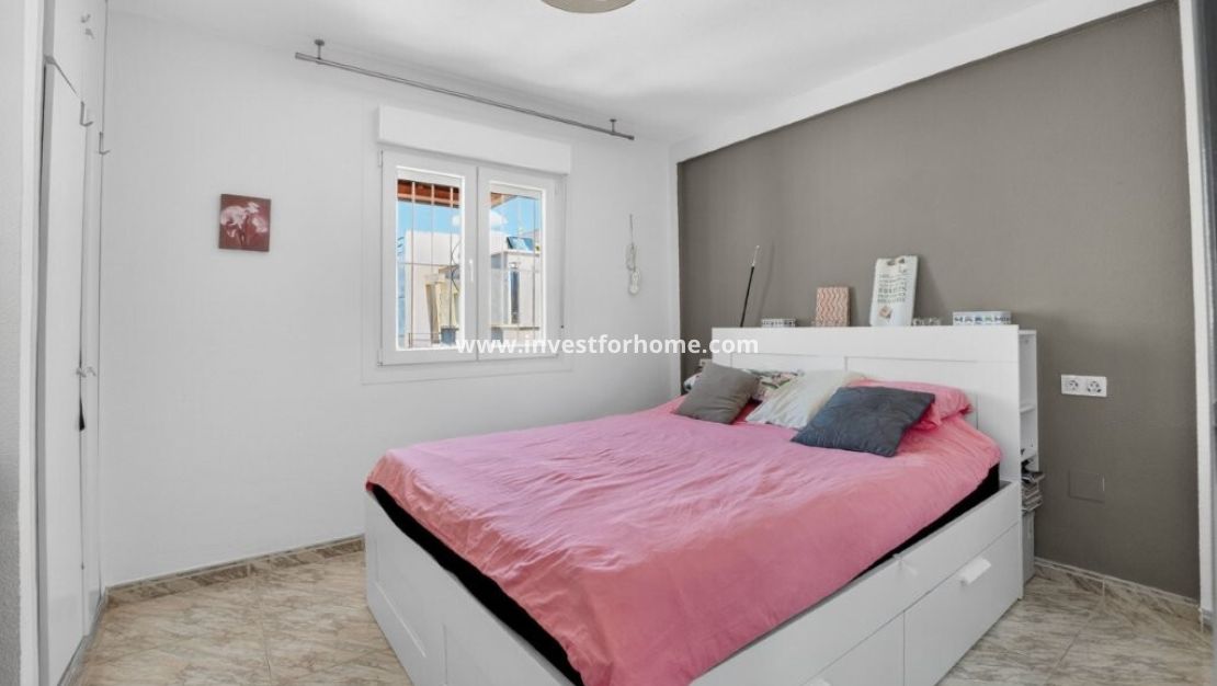 Sale - Apartment - Torrevieja - Carrefour