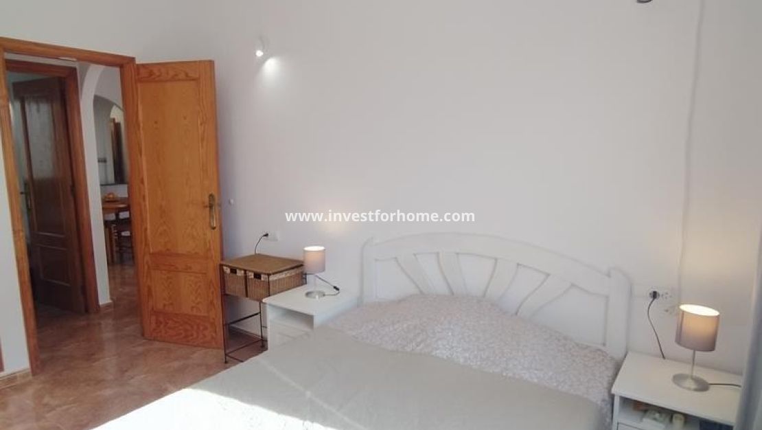 Sale - Apartment - Torrevieja - CASCO URBANO