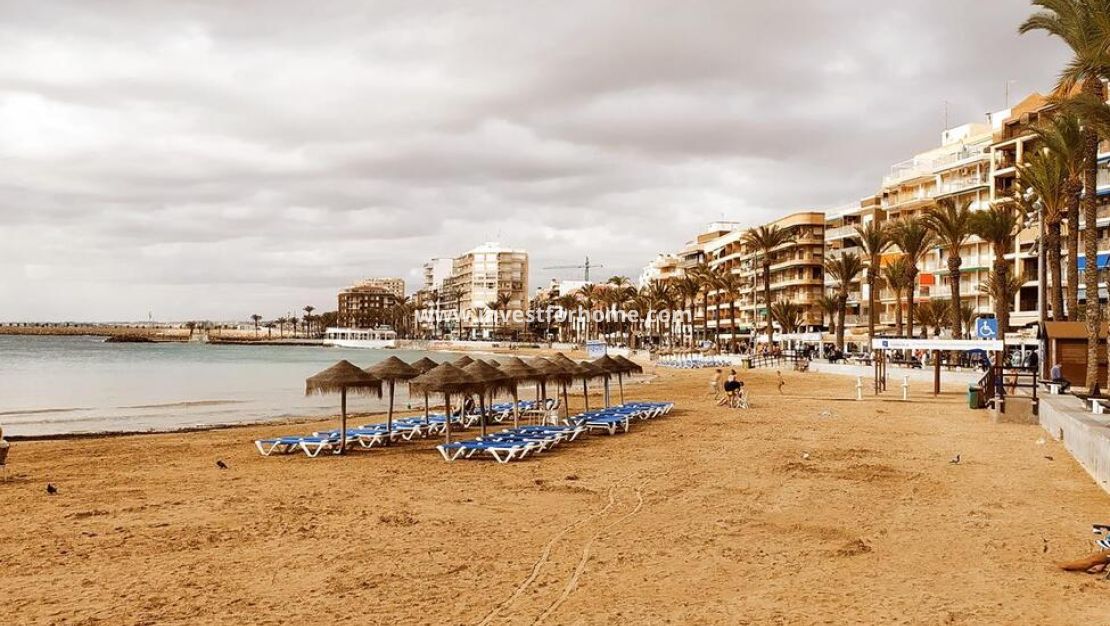 Sale - Apartment - Torrevieja - CENTRE