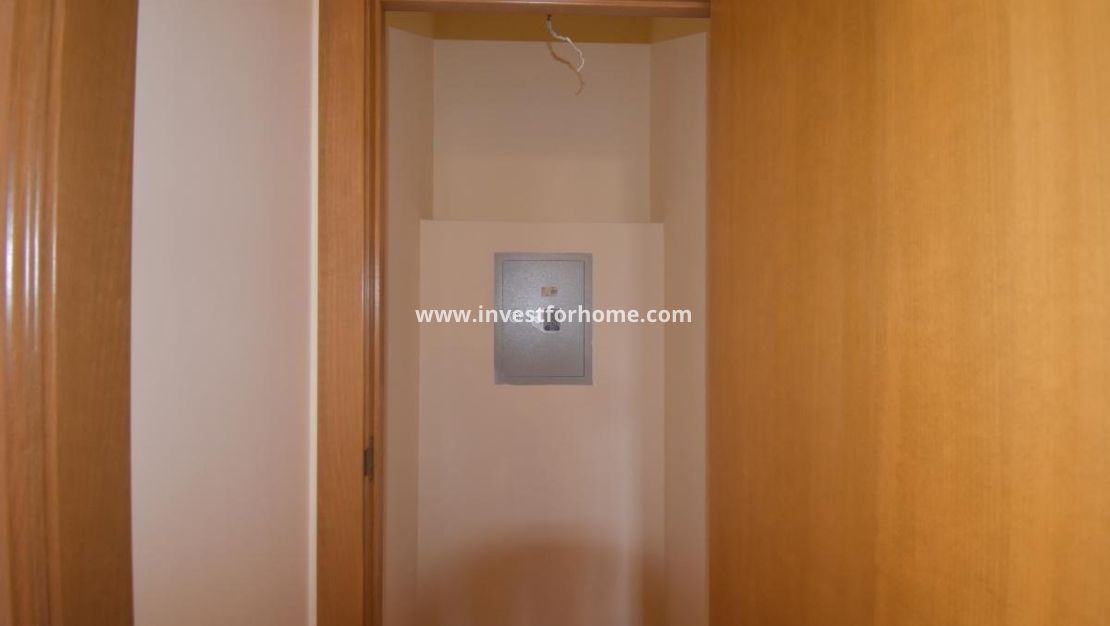 Sale - Apartment - Torrevieja - Centro - Muelle Pesquero