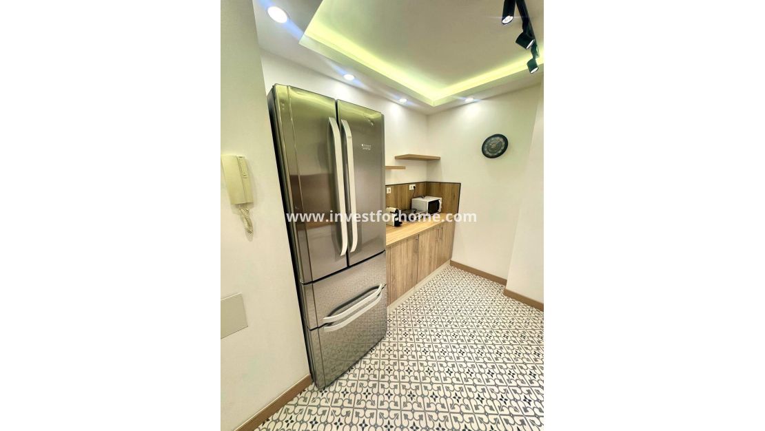 Sale - Apartment - Torrevieja - Centro - Muelle Pesquero