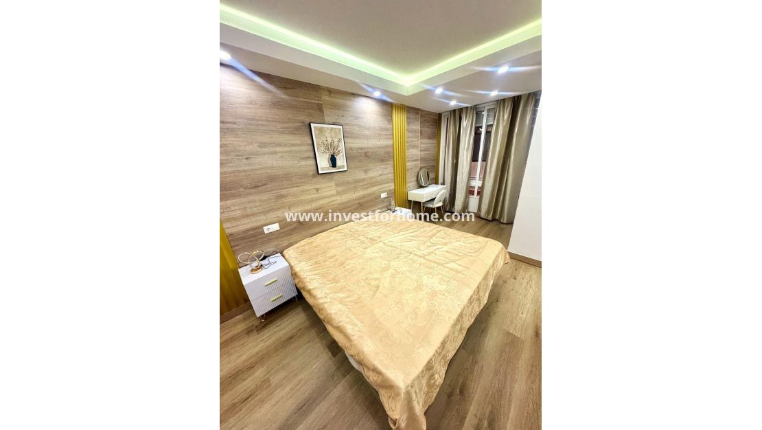 Sale - Apartment - Torrevieja - Centro - Muelle Pesquero