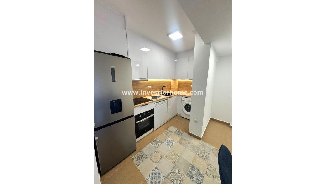 Sale - Apartment - Torrevieja - Centro - Muelle Pesquero