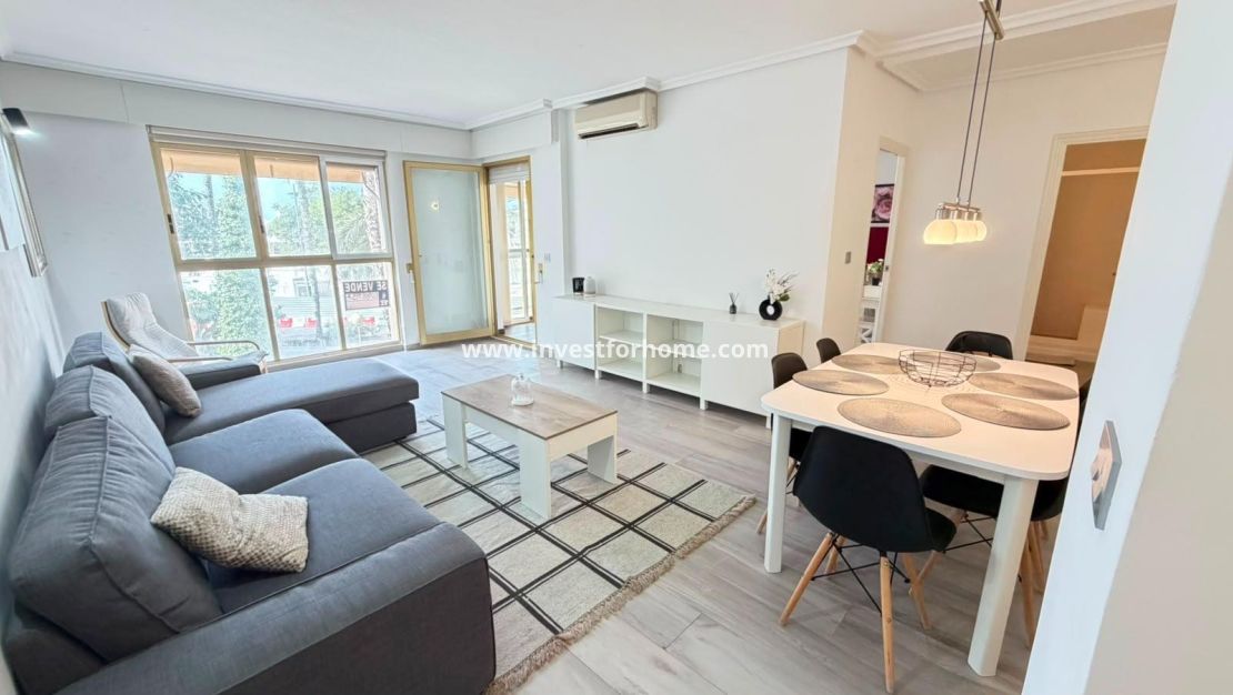 Sale - Apartment - Torrevieja - Centro - Muelle Pesquero