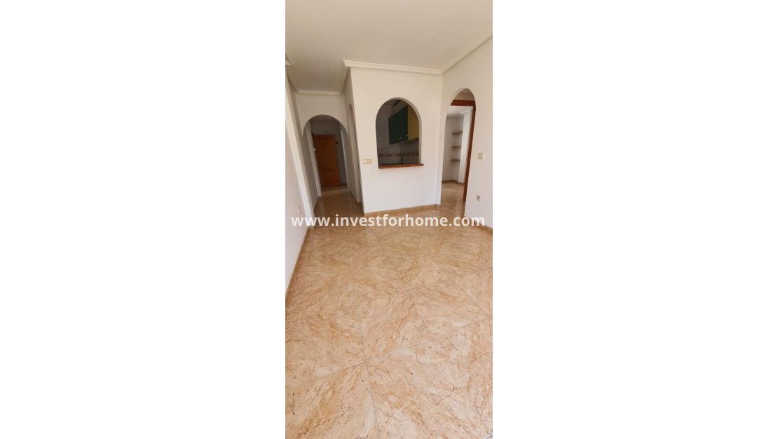 Sale - Apartment - Torrevieja - Centro