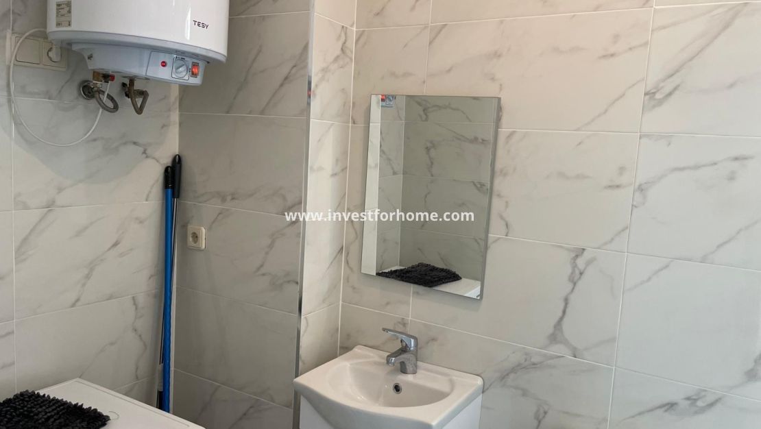 Sale - Apartment - Torrevieja - Centro