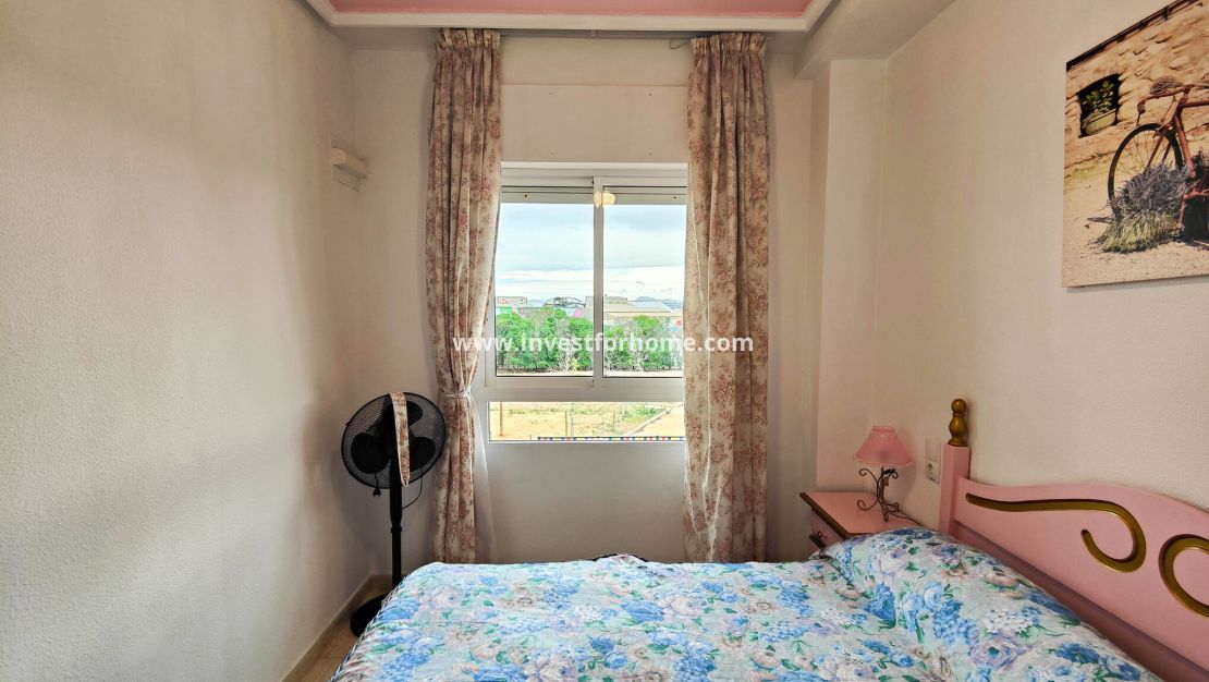 Sale - Apartment - Torrevieja - Centro