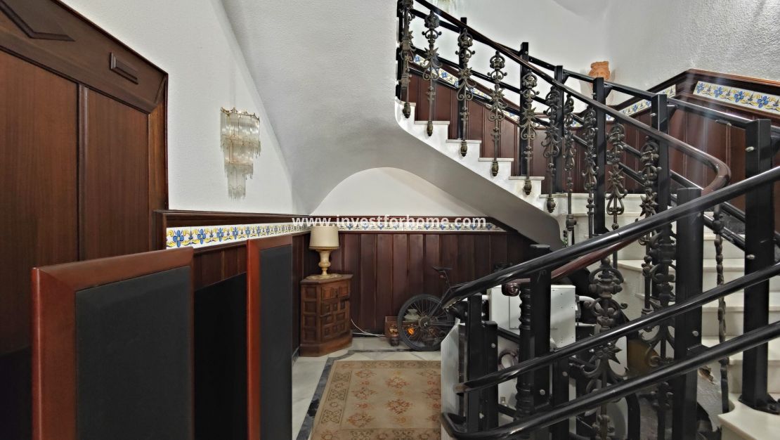 Sale - Apartment - Torrevieja - Centro