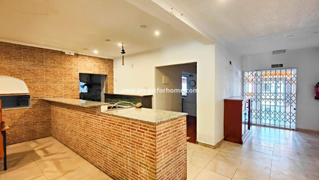 Sale - Apartment - Torrevieja - Centro