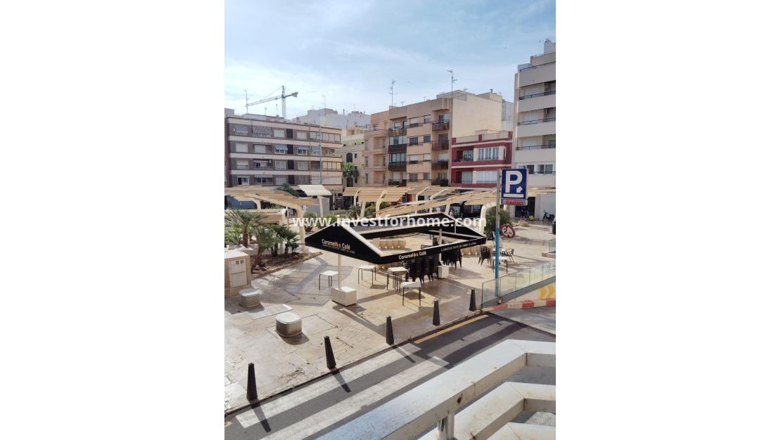 Sale - Apartment - Torrevieja - Centro