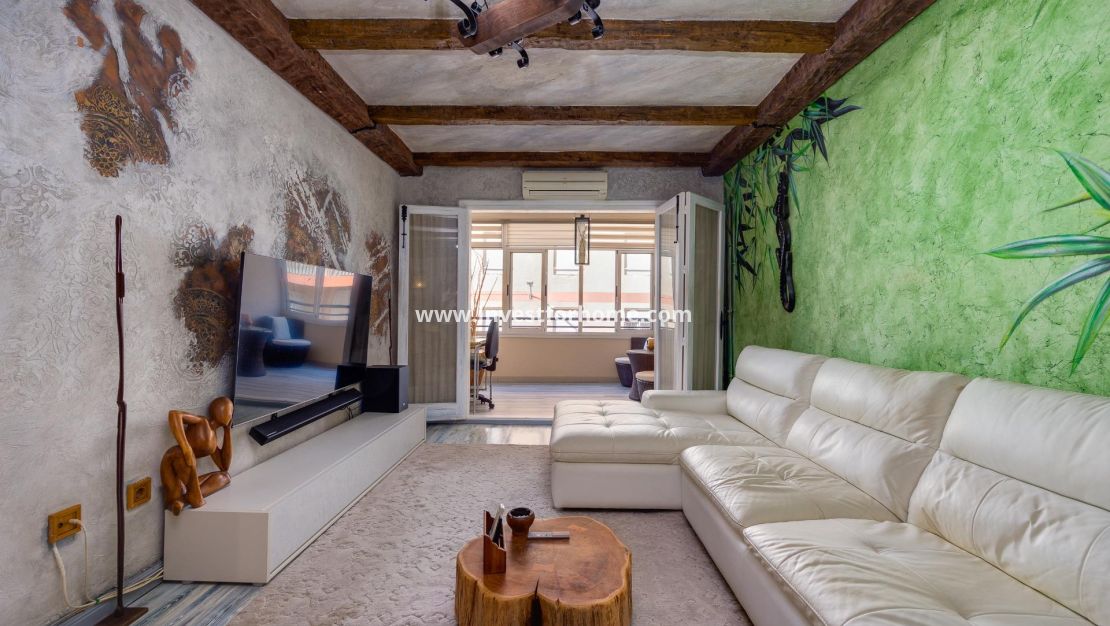 Sale - Apartment - Torrevieja - Centro