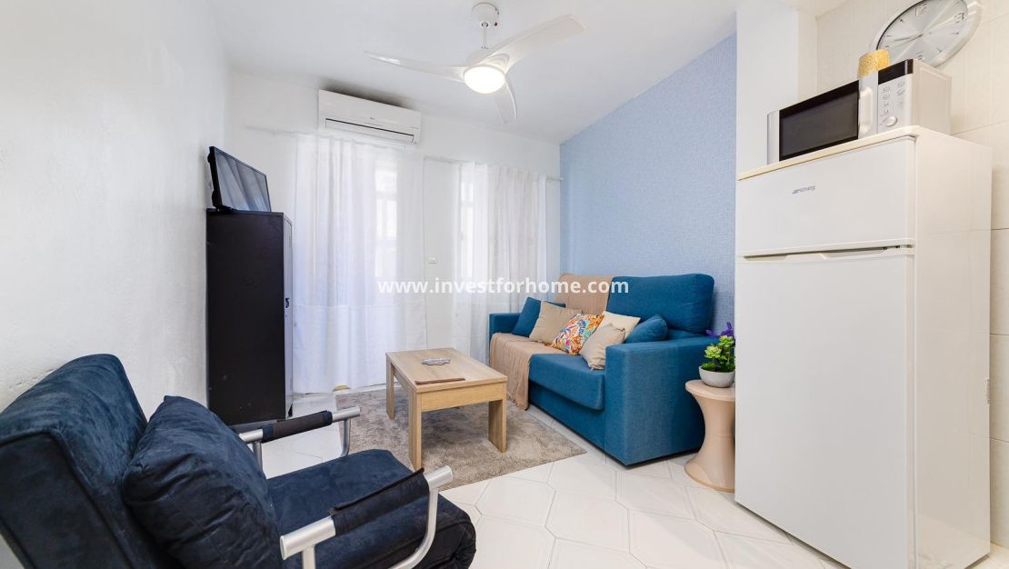 Sale - Apartment - Torrevieja - Centro