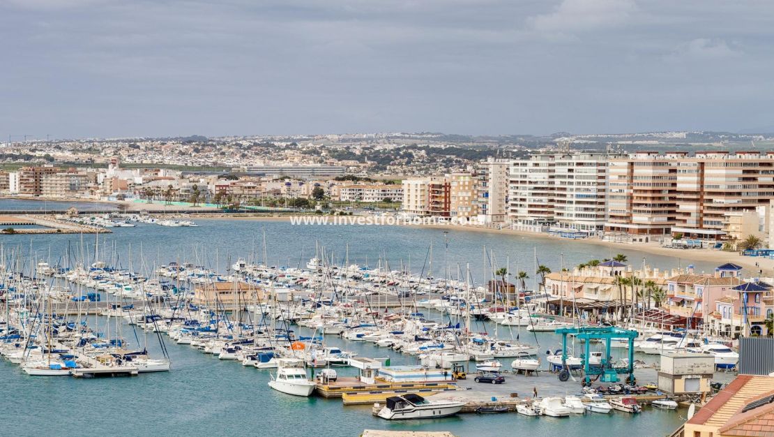 Sale - Apartment - Torrevieja - Centro