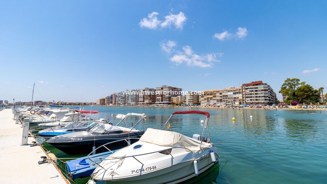 Sale - Apartment - Torrevieja - Centro