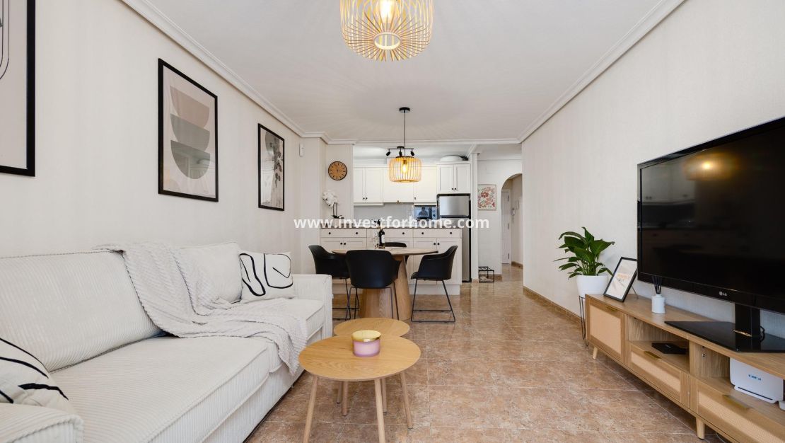 Sale - Apartment - Torrevieja - Centro