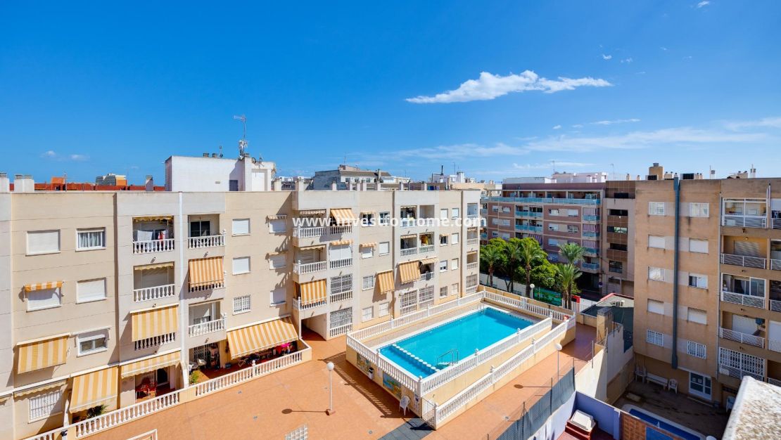 Sale - Apartment - Torrevieja - Centro