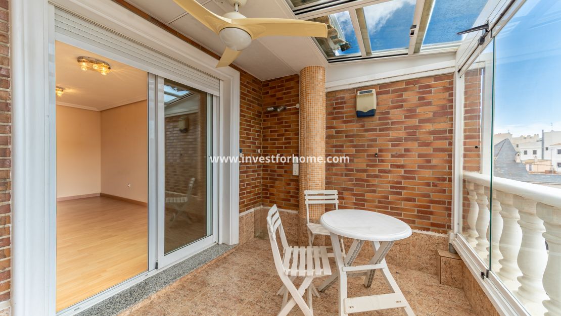 Sale - Apartment - Torrevieja - Centro