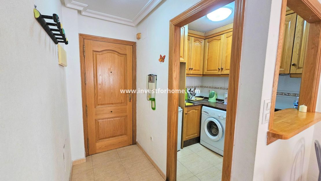 Sale - Apartment - Torrevieja - Centro