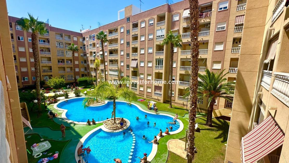 Sale - Apartment - Torrevieja - Centro