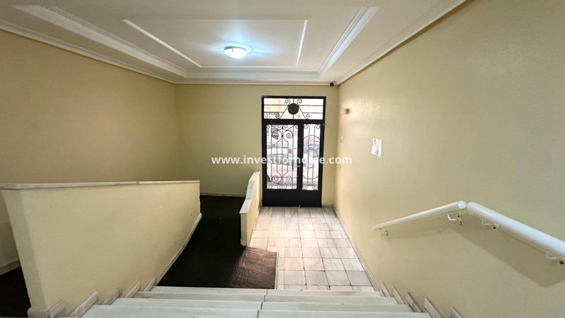 Sale - Apartment - Torrevieja - Centro