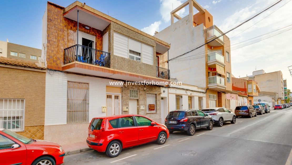 Sale - Apartment - Torrevieja - Centro