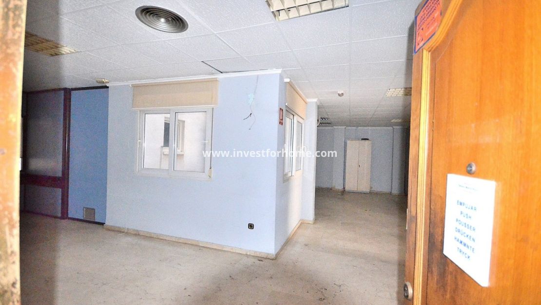 Sale - Apartment - Torrevieja - Centro