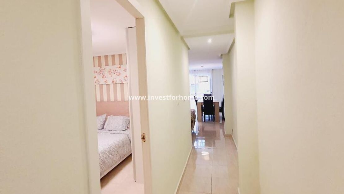 Sale - Apartment - Torrevieja - Centro