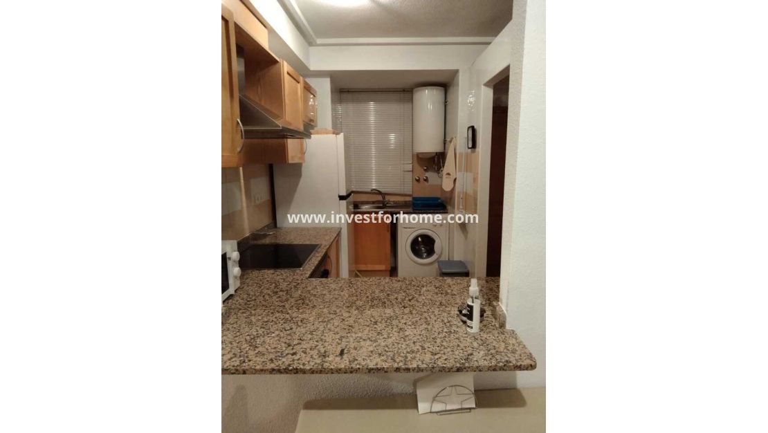 Sale - Apartment - Torrevieja - Centro