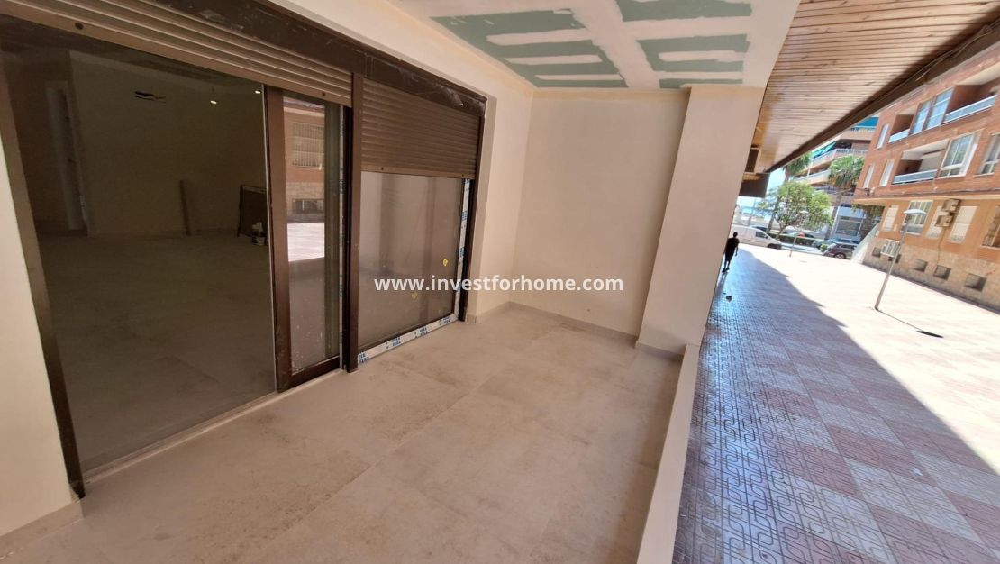 Sale - Apartment - Torrevieja - Centro