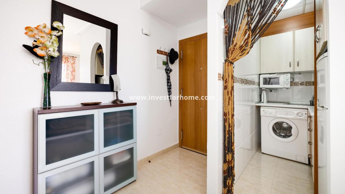Sale - Apartment - Torrevieja - Centro