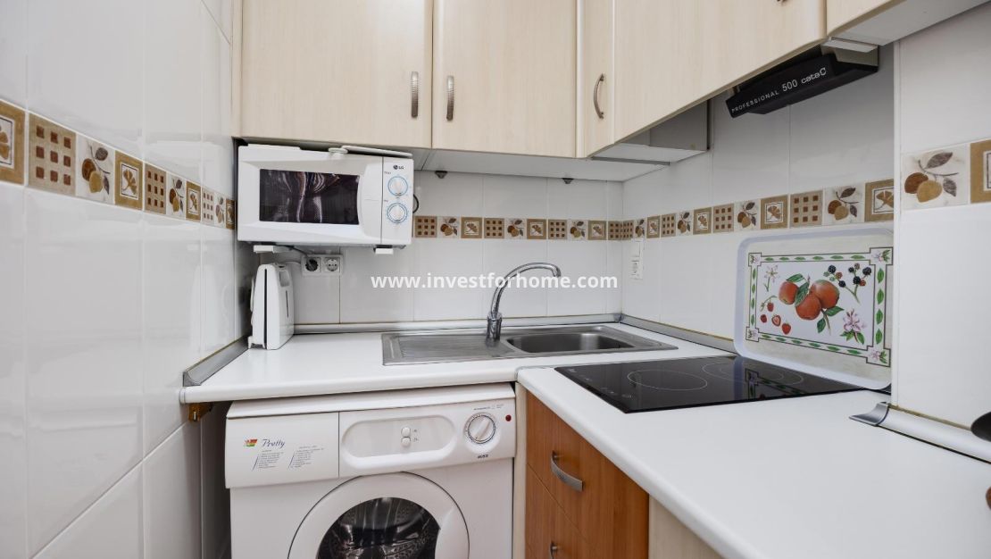 Sale - Apartment - Torrevieja - Centro