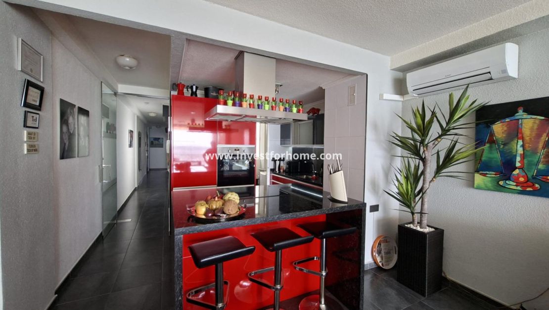 Sale - Apartment - Torrevieja - Centro