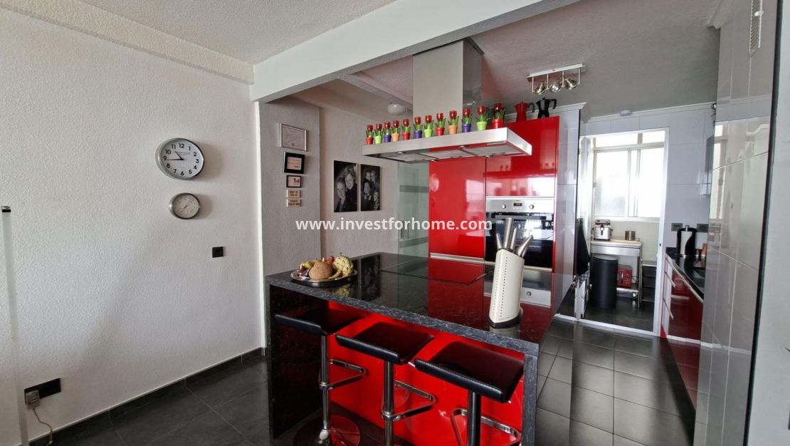 Sale - Apartment - Torrevieja - Centro