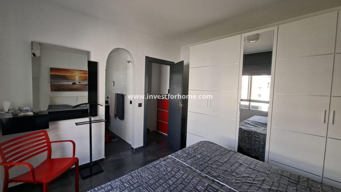 Sale - Apartment - Torrevieja - Centro