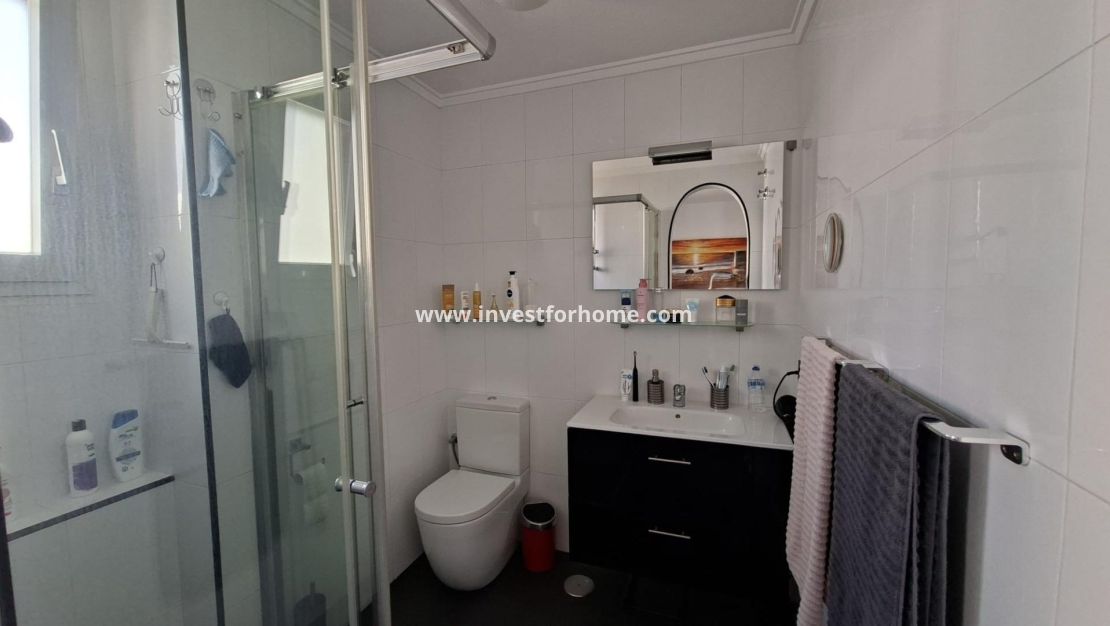 Sale - Apartment - Torrevieja - Centro