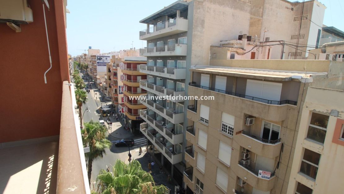 Sale - Apartment - Torrevieja - Centro
